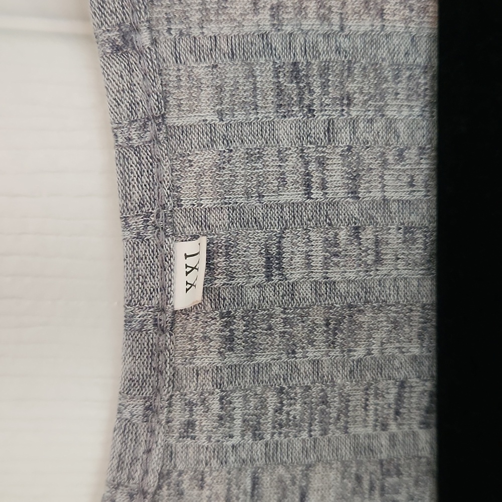 Textured tunic - Picture 3 of 4